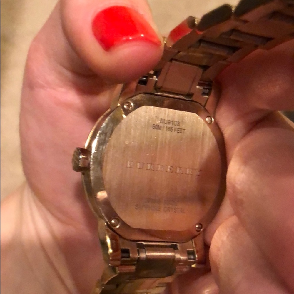 Burberry Gold Watch - 9103 - Picture 5 of 5